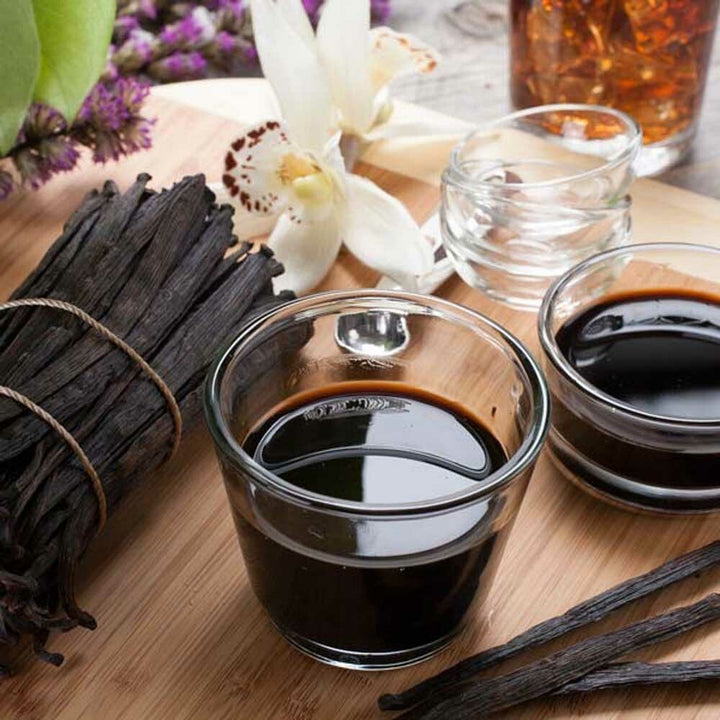 Organic French Vanilla Flavor Oil for Lip Balm