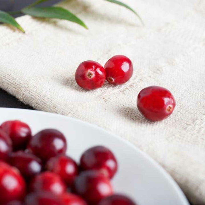 Organic Cranberry Fragrance Emulsion with Floral Notes (Water Soluble)