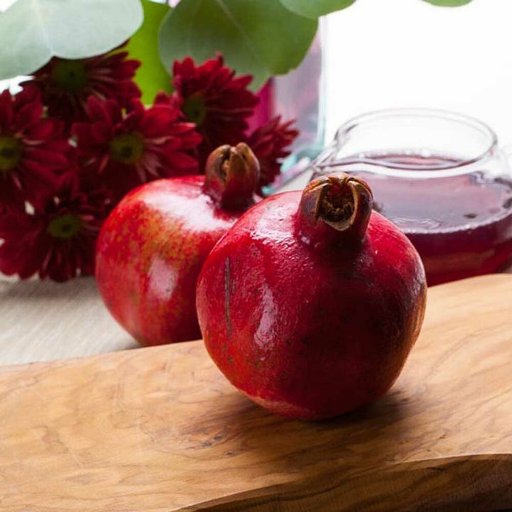 Organic Pomegranate Fragrance Emulsion with Floral Notes (Water Soluble)
