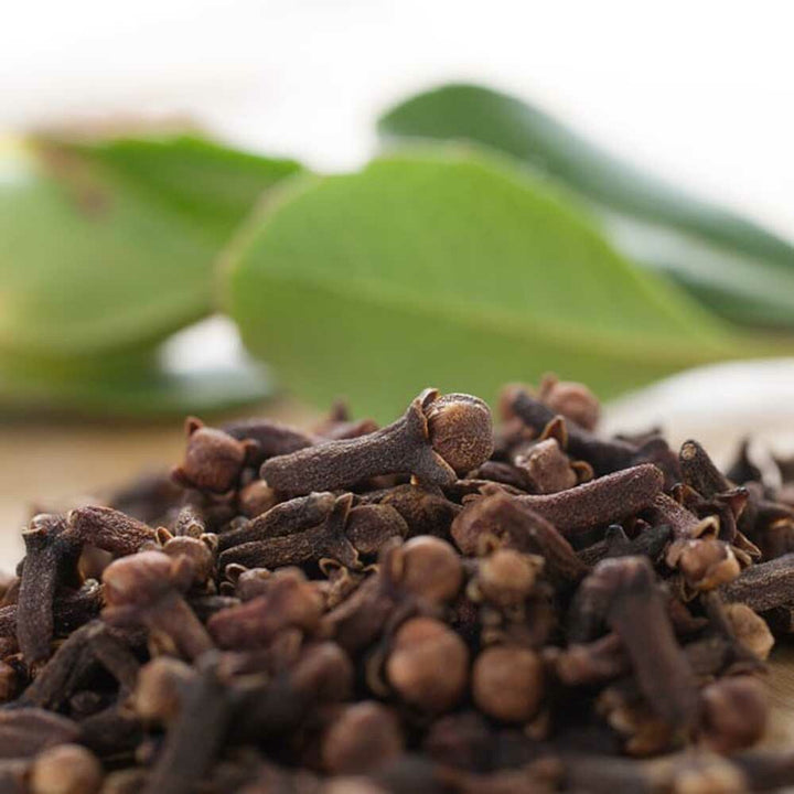 Clove Leaf Essential Oil, Natural